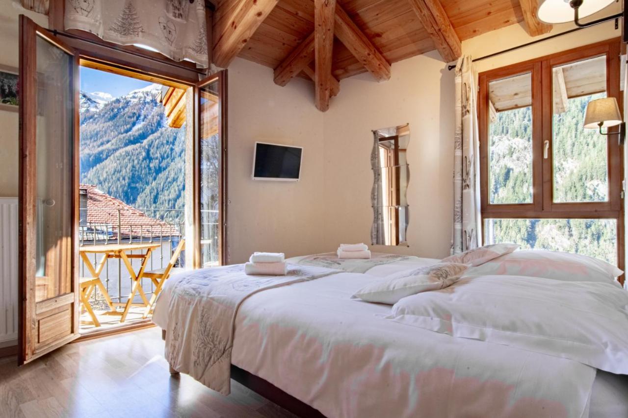 Chalet Hotel La Tarine Пезе-Нанкруа Экстерьер фото